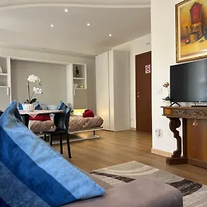https://apt-valverde-and-rooms.hotelinveneto.com